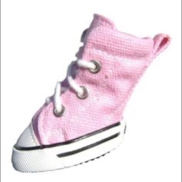 Pink converse for small doggies - Picture 1 of 7